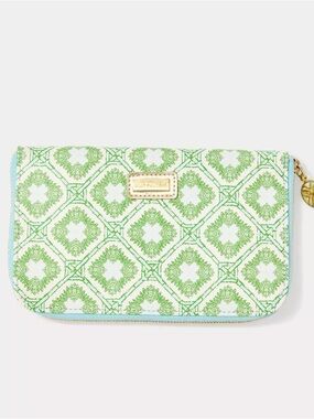 NWT Lilly Pulitzer Passport Travel Wallet “Coconut Bamboo Logo Trellis”
